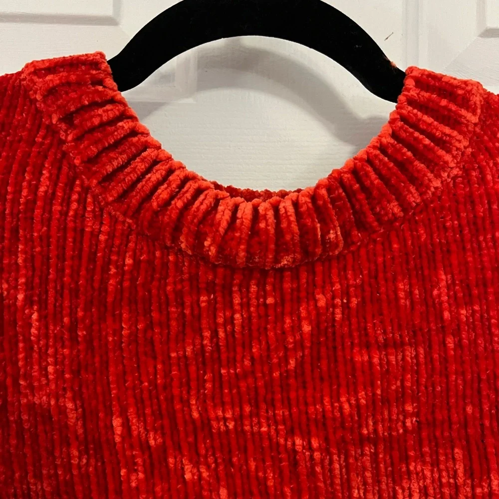 Red Corduroy Style Crew Neck Sweater Size Medium/Large